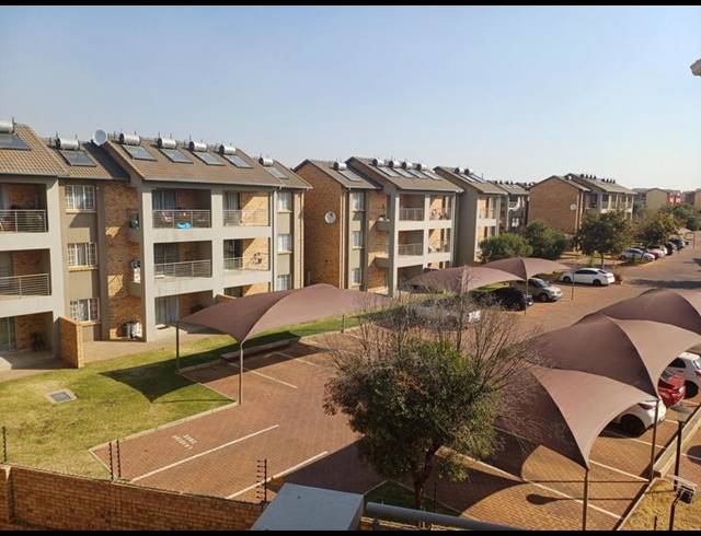 2 BEDROOM APARTMENT FOR SALE IN STONERIDGE